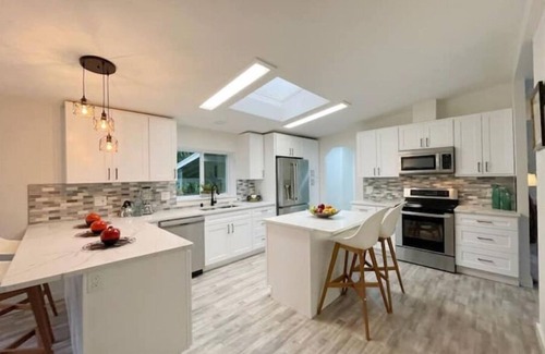 Marysville Casa | Encanto's House – A Forest Haven