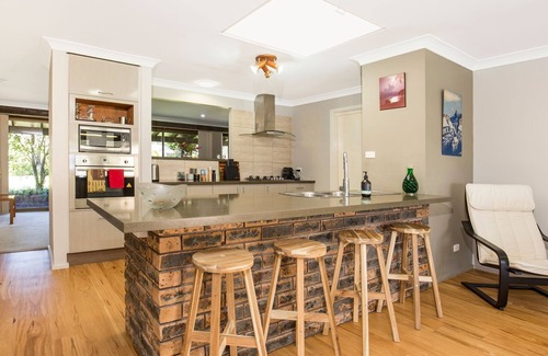 Culburra Beach Casa | Enchante` - Pet Friendly - Absolute Waterfront - Fireplace