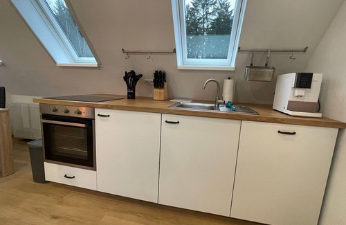 Schneverdingen Apartamento | Enchanted forest vacation apartment with private entrance near the Heidepark