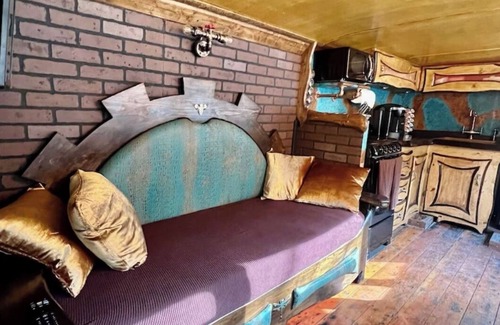 Hayesville Casa | Enchanted MidKnight Bus with Loft, Firepit, Petting Zoo & Wizarding Adventure