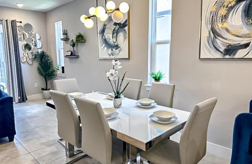 Kissimmee Casa | Enchanted on Arisha