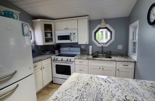 Old Lyme Cabaña | Enchanted Waterfront Cottage