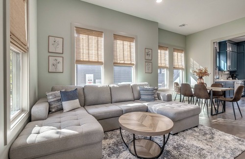 Wheatland Casa | Enchanted Woods Cottage at Selah- 2 bed 2 bath