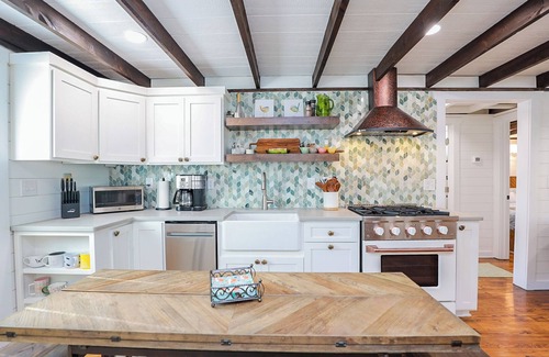 Rice Cabaña | Enchanting 2 Bedroom Cottage, The Fox Den, 258 Acres, Farmville, VA