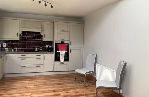 Clane Casa | Enchanting 3-bedroom bungalow in Clane
