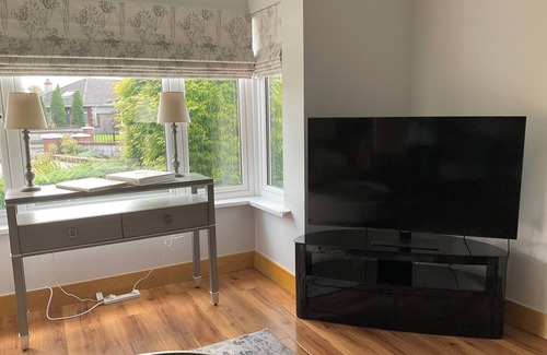 Clane Casa | Enchanting 3-bedroom bungalow in Clane