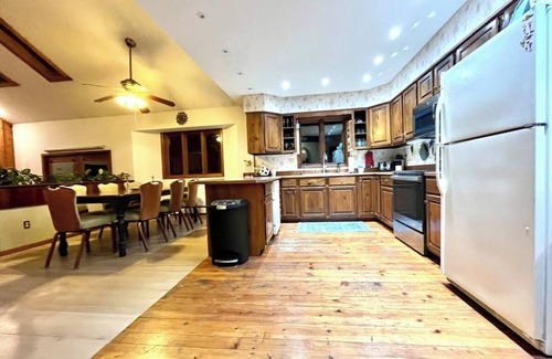 Frisco Cabaña | Enchanting 3-bedroom cottage in Frisco