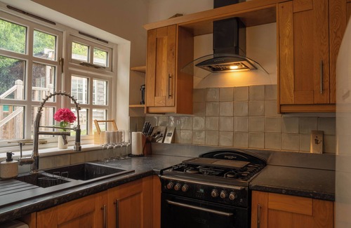 Fordwich Cabaña | Enchanting 3-bedroom cottage in Canterbury for a cozy getaway