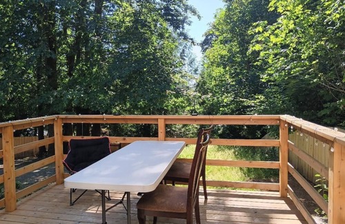 Agate Casa | Enchanting 3-bedroom house with WiFi in Shelton