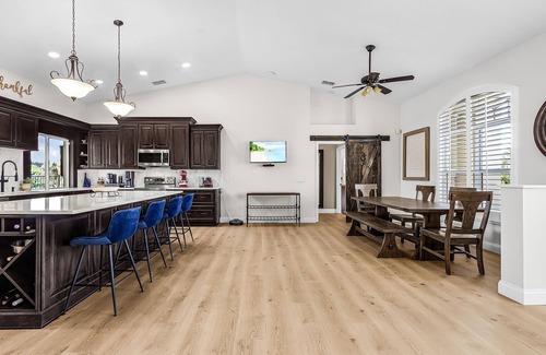 Fort Myers Casa | Enchanting 3-Bedroom Waterfront Pool and Spa Home