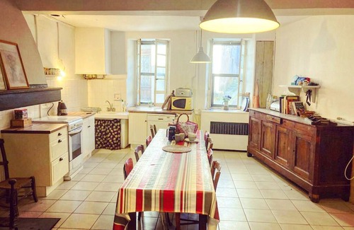 Rivel Casa | Enchanting 4-bedroom Languedoc house. Perfect for families, runners, cyclists.