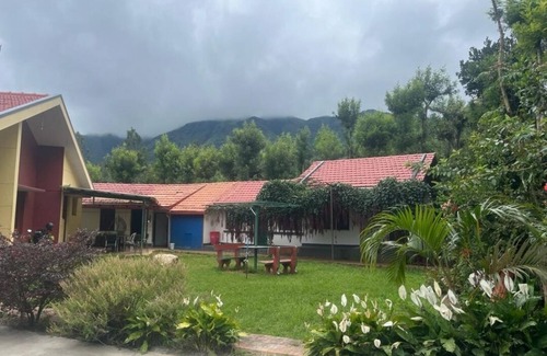 Chikkamagaluru Complejo | Enchanting 5-bedroom resort in Chikmangaluru