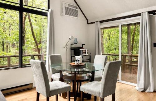 The Woods Casa | Enchanting A-Frame Cabin Retreat near Berkeley Springs and Mountain Views in West Virginia