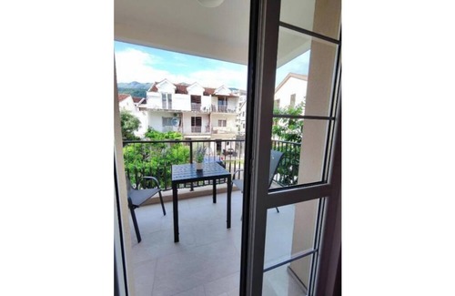 Maini Apartamento | Enchanting apartment with AC in Budva