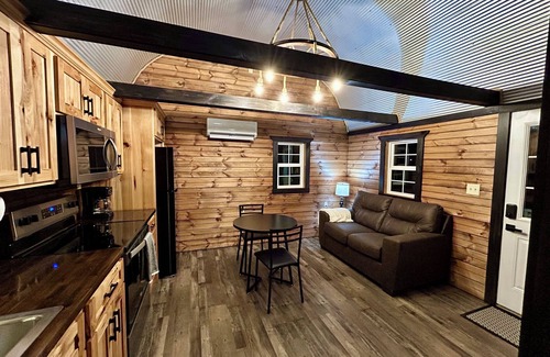 Auburn Cabina | Enchanting cabin with AC in Auburn - Perfect for a cozy getaway