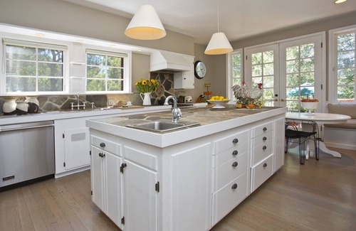 Forestville Casa | Encantadora Healdsburg Estate con piscina de lujo y exuberantes jardines