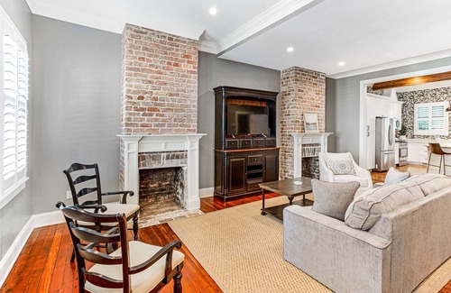 Historic Downtown Savannah Casa | Enchanting Home w/ Luxurious Kitchen and Serene Courtyard by Lucky Savannah