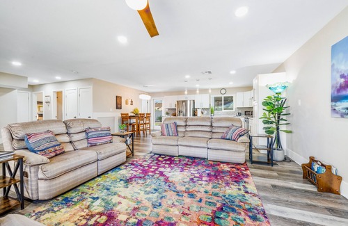 Park Scottsdale One Casa | Enchanting home with private hot tub, putting green, yard & washer/dryer