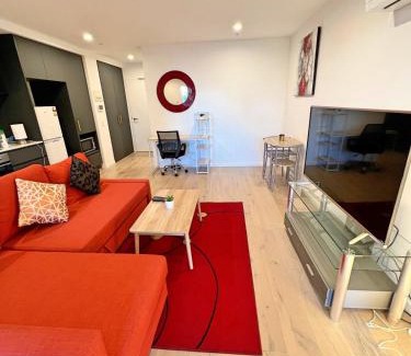 Reid Apartamento | Enchanting in Red - 1bd 1bth 1csp