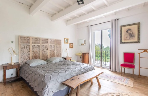 Mauguio Otro | Enchanting interlude, mas de caractère, large swimming pool, landscaped grounds