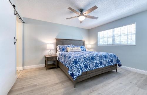Palm Beach Gardens Apartamento | Enchanting Juno Beach Home! Sleeps 8!