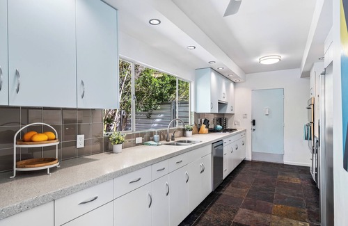 Tahquitz River Estates Casa | Enchanting Oasis – Walled Palm Springs Hideaway with Pool, Spa, Fire Pit & Mountain Views