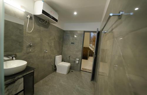 Kumarhatti Casa | Enchanting Pines Villas By Infinity