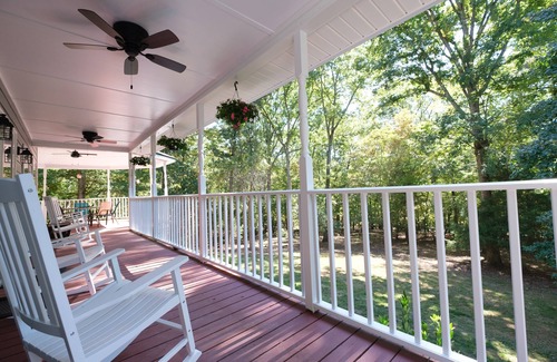Bynum Casa | Enchanting spacious and comfortable newly renovated house near Chapel Hill.