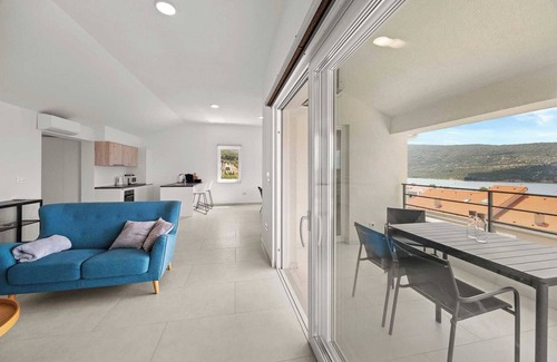 Cres Apartamento | Encantador apartamento de verano con vistas al mar