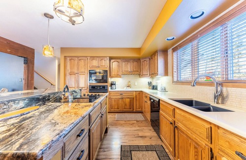 Keystone Villa | Enclave #34 by Summit County Mountain Retreats