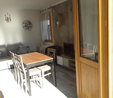 Aigueblanche Apartamento | Enclos savoyard Appartement meublé 1chambre 1 canapé lits 3personnes