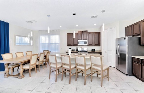 West Kissimmee Complejo | Encore Disney Villa 5 bedroom & private pool 12 guests 15 mins from Disney Parks
