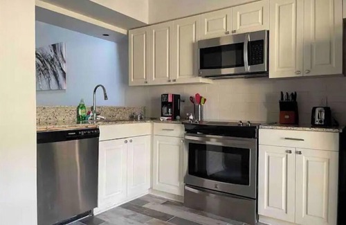 South Baton Rouge Casa | End unit townhouse