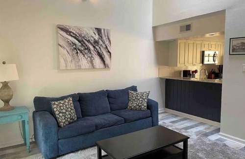 South Baton Rouge Casa | End unit townhouse