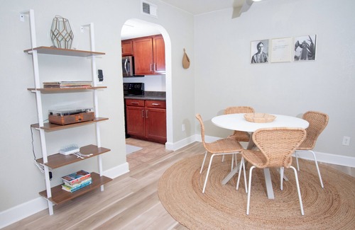 Arcadia Lite Condominio | Endless CASAbilities at this updated, clean Arcadia condo
