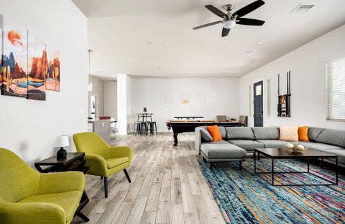Scottsdale Estates Ten Casa | Endless entertainment and 1.5 miles from Old Town stay at Sunbaked Terrace