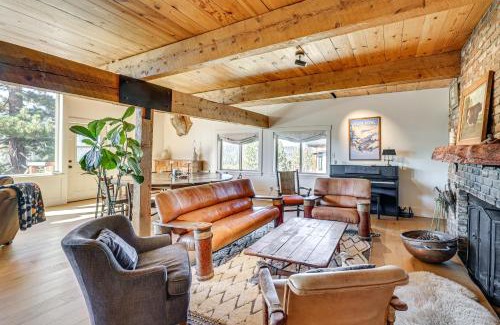 Norden Casa | Endless Mtn Views! Group Ski Lodge at Sugar Bowl
