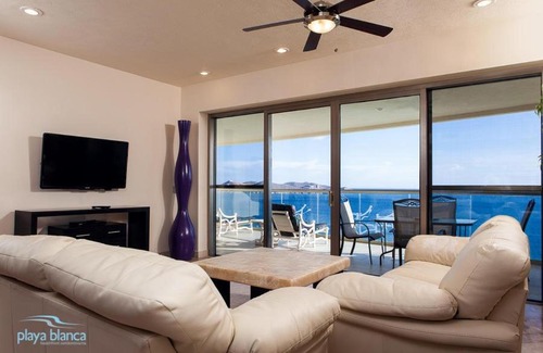 San Carlos Apartamento | Endless Ocean View Playa Blanca Condo