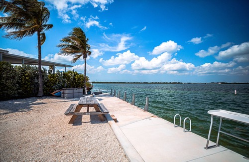 Cudjoe Key Alquiler De RV | Endless Ocean Views - RV589