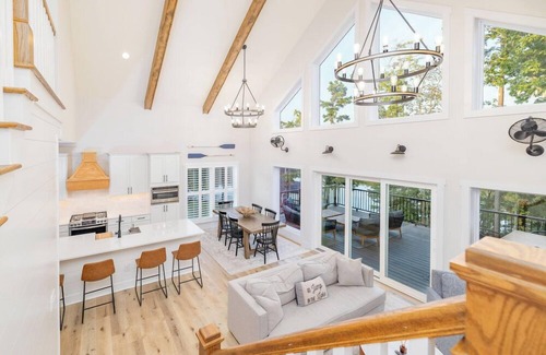 Wise Casa | Endless Summer | 10 ft Water Depth | Amenities Galore