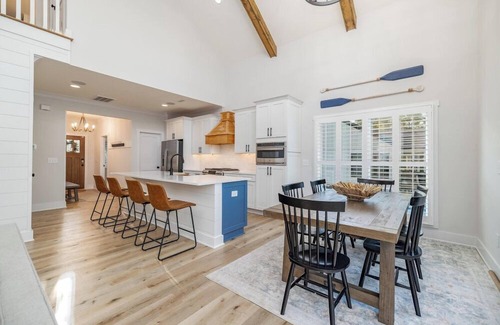 Wise Casa | Endless Summer | 10 ft Water Depth | Amenities Galore