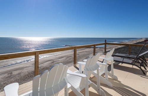 Edisto Island Casa | Endless Summer 5 Bedroom Home by Redawning