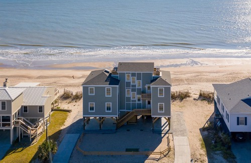 Edisto Island Casa | Endless Summer 5 Bedroom Home by Redawning