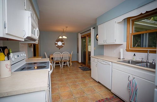 Grand Beach Casa | Endless Summer Escape, Charming Cottage: carrito de golf incluido y 1 cuadra de la playa!