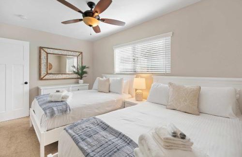 Ocean Beach Casa | Endless Summer Retreat - Beach - AC - Shops