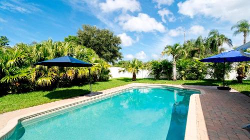 Palma Sola Casa | Endless Summer