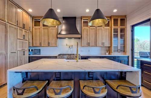 Elf Casa | Endless Sunsets By Chatuge Home Concierge private boat dock with covered boat slip and sun deck, bar, fire pit, pool table, kayaks