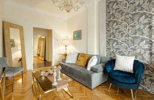 Thessaloniki City Centre Apartamento | Endless View City Center Condo