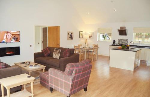 Chappel Casa | Endymion Lodge