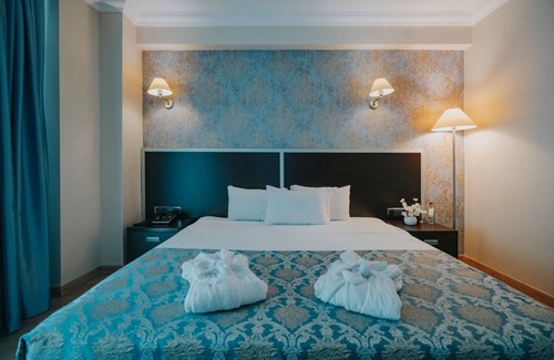 Sekerpinar Hotel | Ener Old Castle Resort Hotel